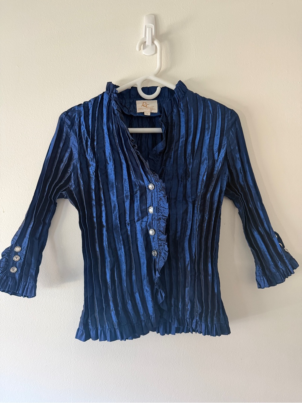 R&M Richards Blue Ruffled Pleat-Texture Button Front Blouse